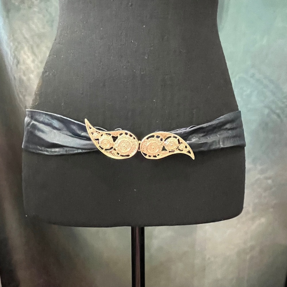 Vintage Navy Leather Wrap Belt Gold Filigree Buckle Boho Disco Glam‎ Waist Belt
